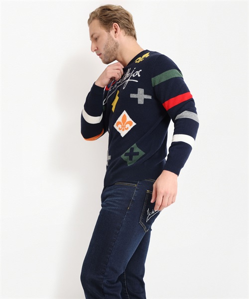 商品を着用した男性の写真