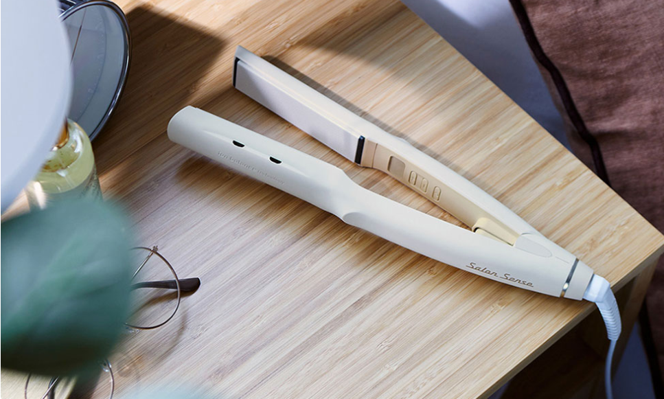 ヘアアイロンの写真